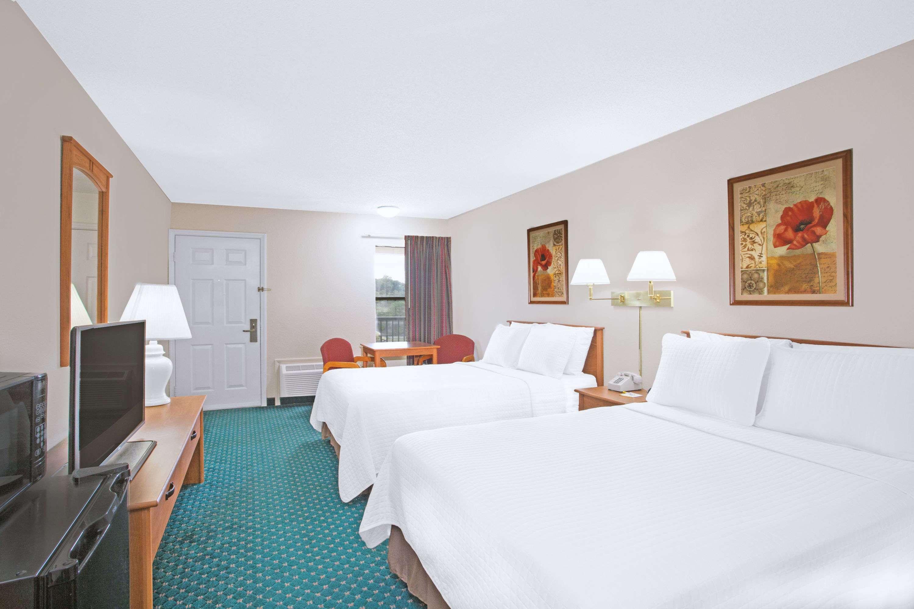 Days Inn By Wyndham Wytheville Zewnętrze zdjęcie