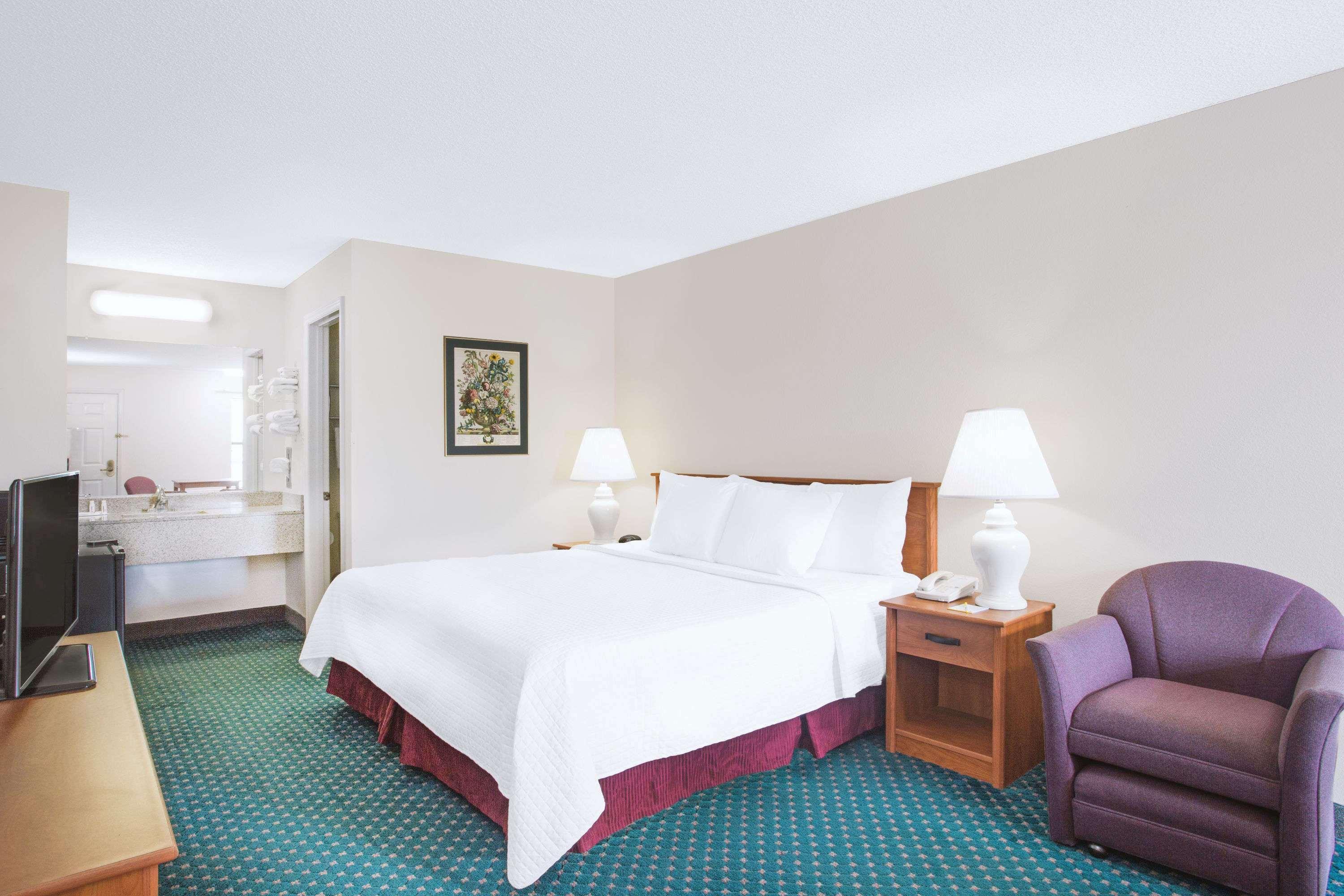 Days Inn By Wyndham Wytheville Zewnętrze zdjęcie